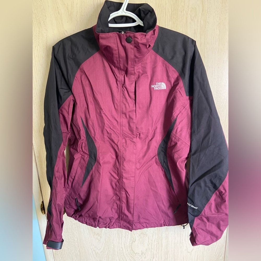 The North Face Women's HyVent Jacket Size Medium Full Zip Purple & Black No Hood - Picture 2 of 9